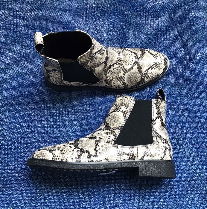 CLARKS Griffin Plaza ОРИГИНАЛНИ дамски боти/челси 39 и 40