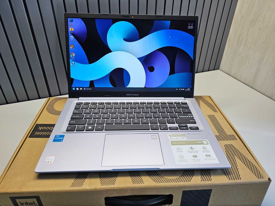 ПРОДАМ ASUS VivoBook X1402Z Ноутбук Core™i3-1220P/8GB/512GBSSD/14"FHD.