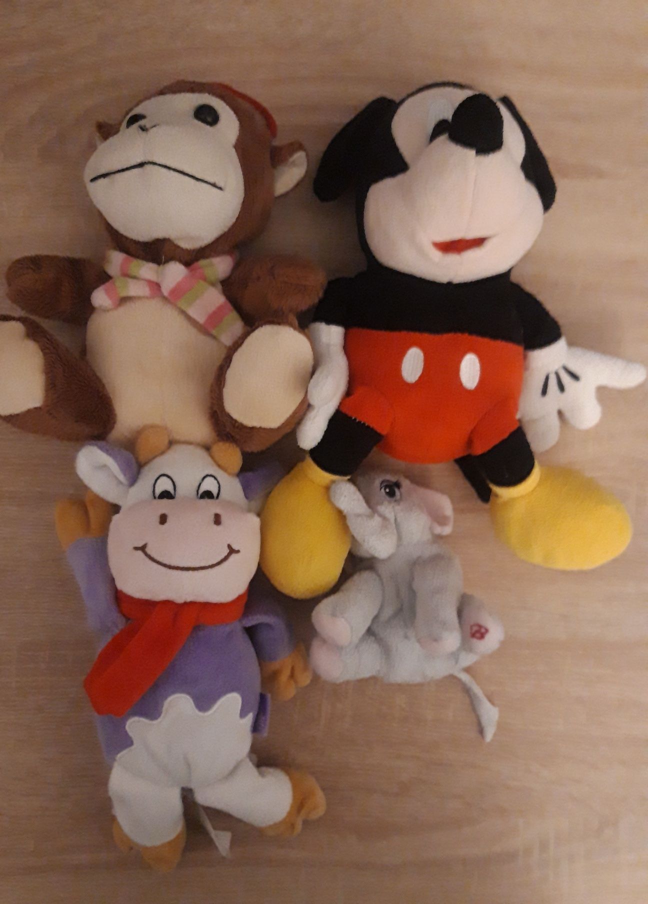 Plusuri mici, Mickey, Milka, Maimutica si Elefant