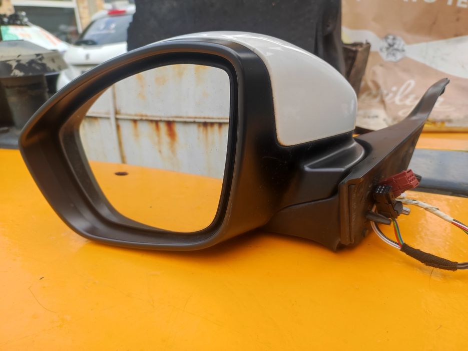 Ляво огледало за Пежо-208