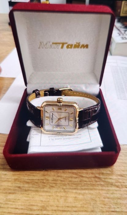 Мактайм золотые часы завод