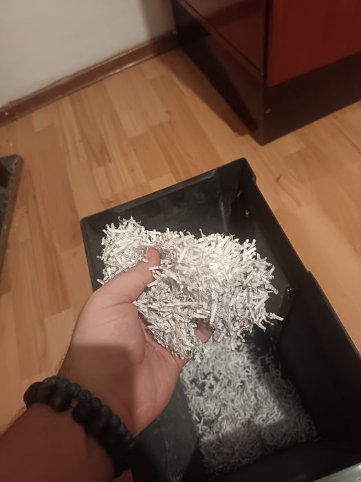 Distrugator documente rexel secure MC6 micro cut P5,6 coli funcționeza