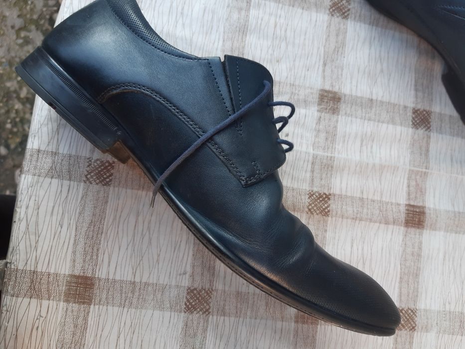 Vand pantofi din piele nr 43 in Turda