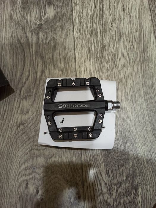 Педали для велосипеда