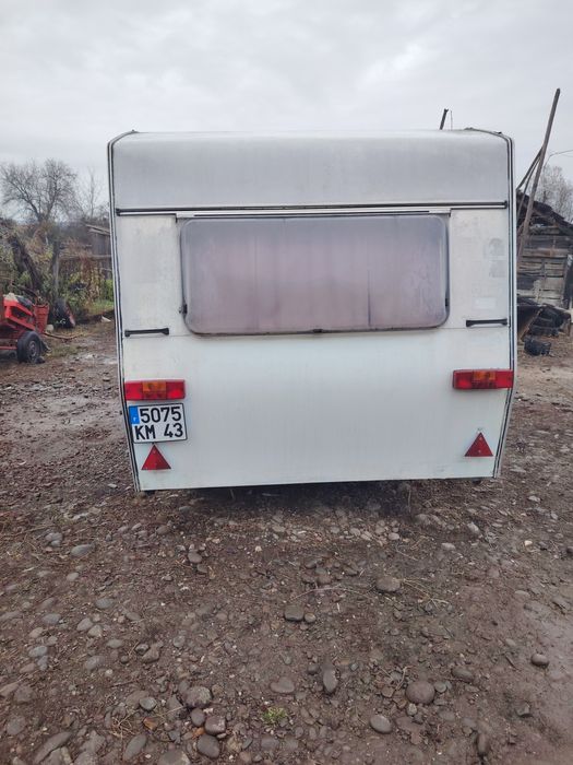 Vând rulotă impecabila