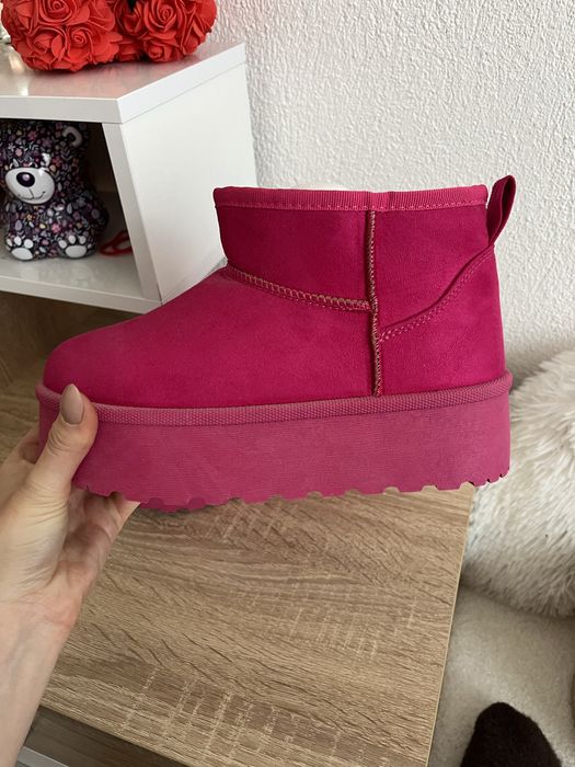 Розови меки ботушки