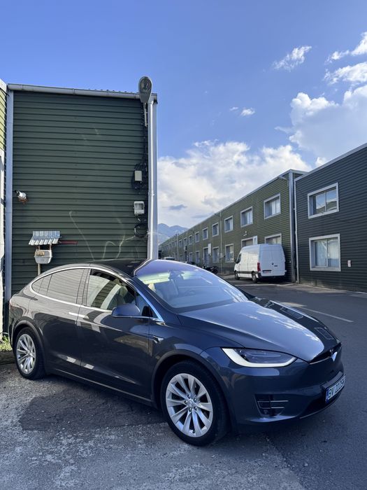 Tesla Model X 75D DualMotor /6 locuri / Accept Variante