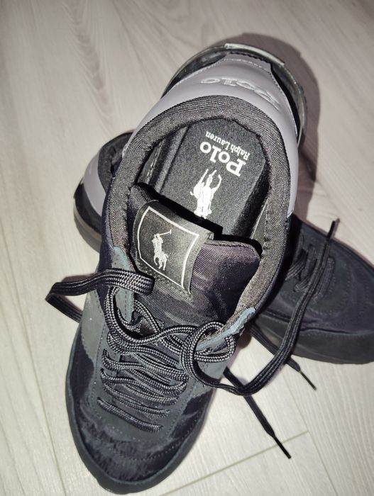 Adidași Polo originali mărimea 43 purtați o singură dată.
