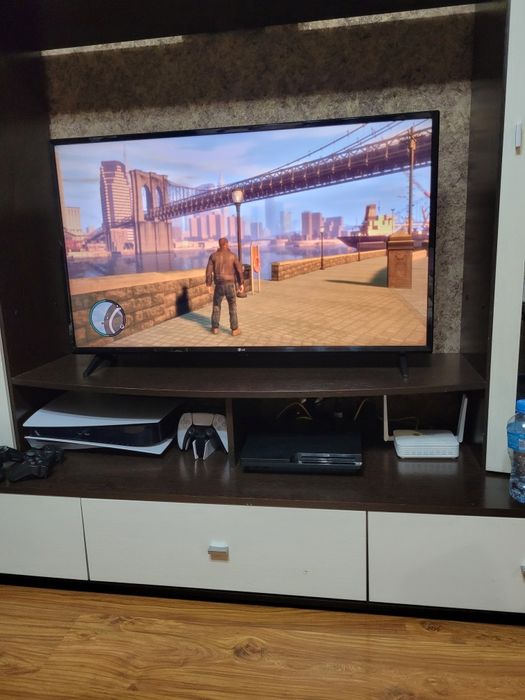 PS3 Slim + 2 геймпада