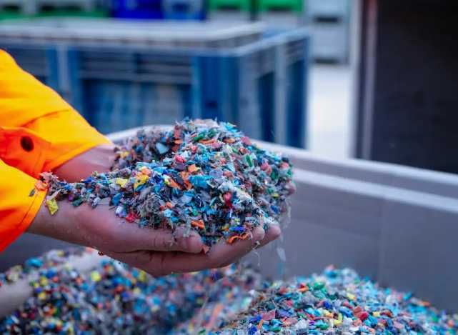 Moara granulare mase plastice, cereale, paie, hartie, tocator