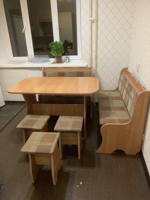 Продам б/у кухню