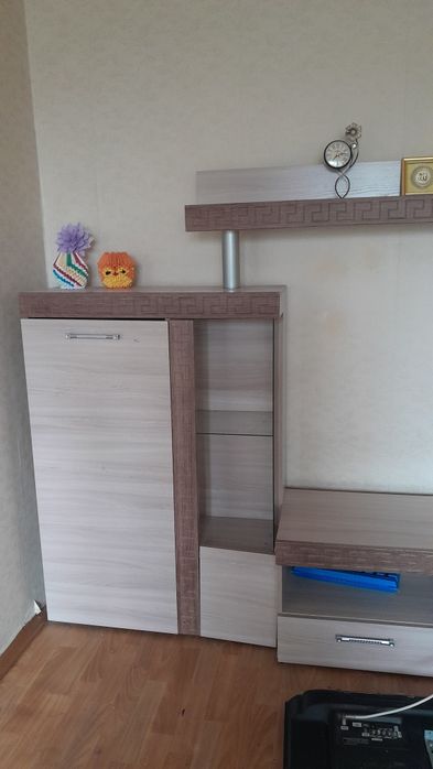 Шкаф для гостиной