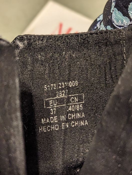 Botine Bershka model floral