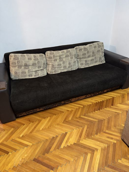 Canapea extensibila cu loc de depozitare + 2 fotolii