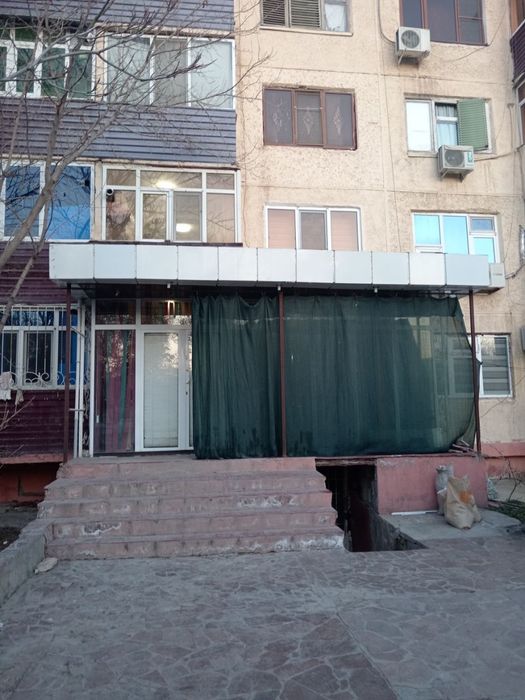 Квартира вторичный рынок на первом этаже можно использовать под офис,,