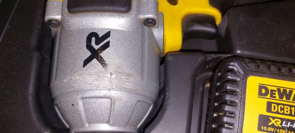 Ударен гайковерт