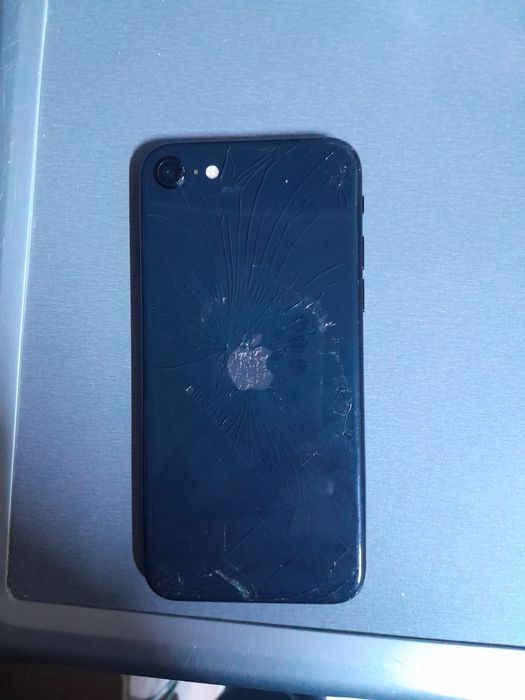 Айфон се 2020 обмен с моей доплатой