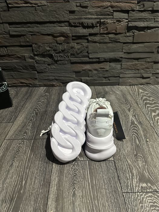 Versace Chain Reaction