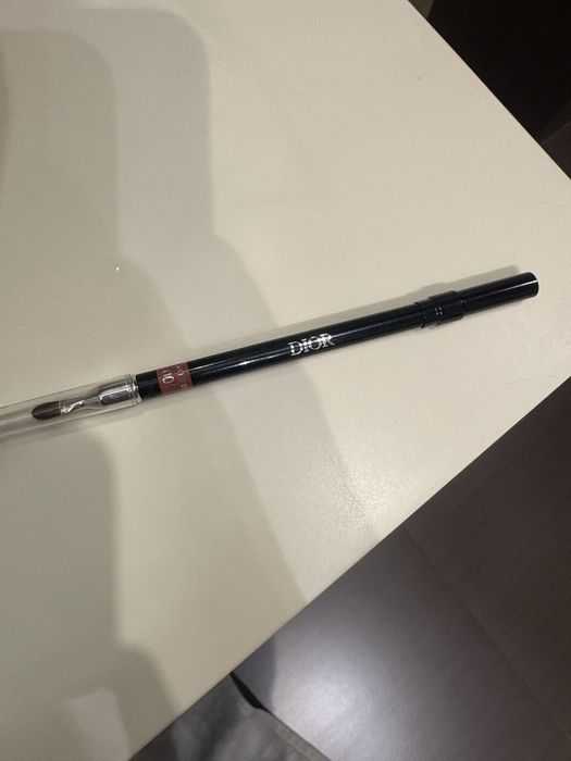 Молив за устни Dior, nude look 100