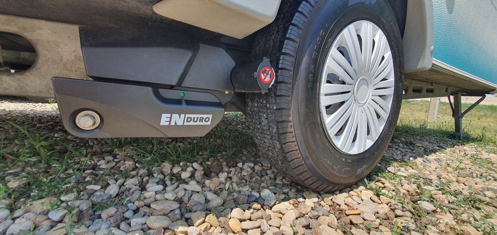 Rulotă înmatriculată cort și moover