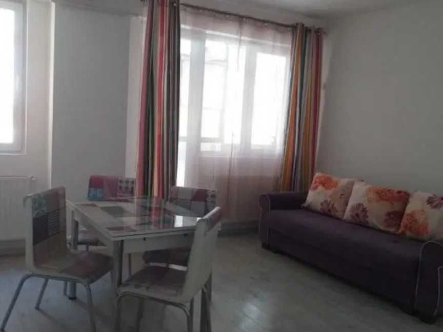 Дава се под наем Тристаен апартамент в Пловдив, Остромила - 9 кв.м за 341.7 € - Снимка #3