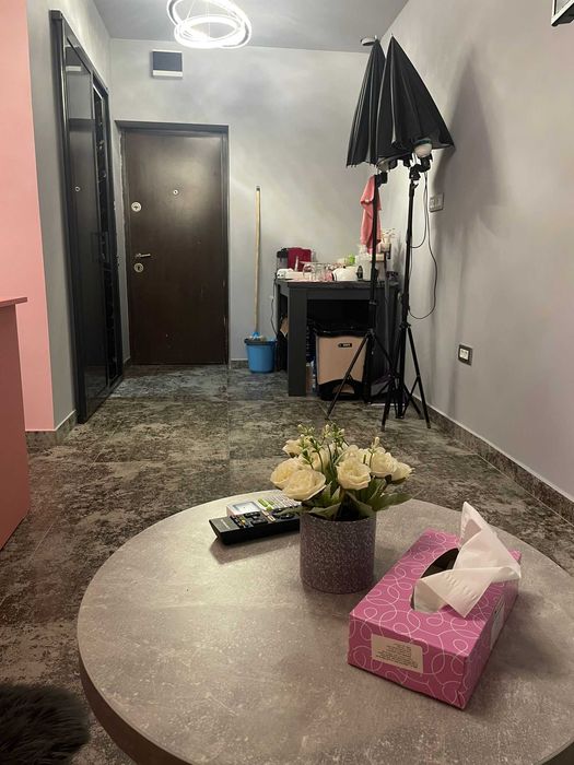 Garsonieră renovată complet, la parter, în Saturn – 5 min de plajă