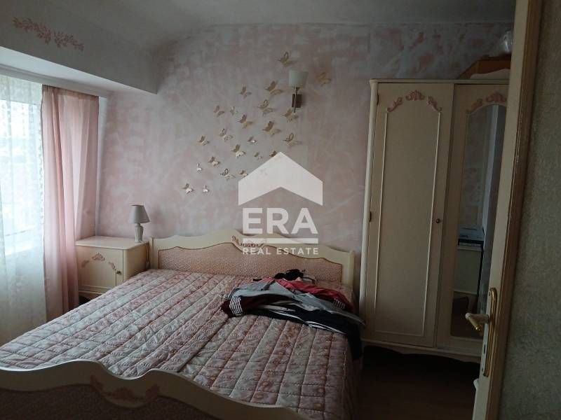 Мезонет в тухлена сграда в район Ритуална зала за продажба, с площ 148