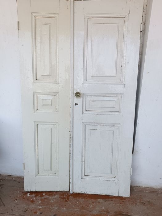 Yorma qopi eshik sotiladi , orab turadigan kasaki ham bor , tozo eshik