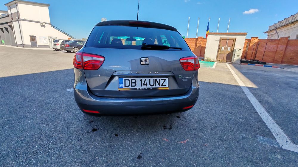 Vand Seat Ibita sau schimb cu Logan benzina sau diesel ofer diferenta
