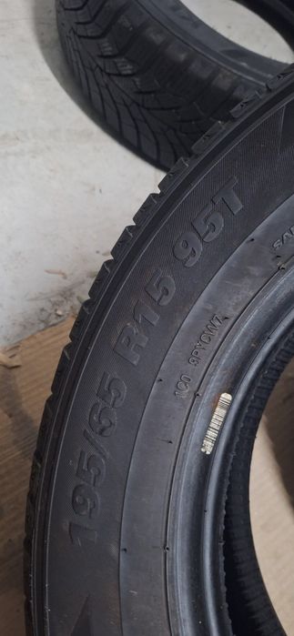 DOT23-24! 195 65 15 Kumho wintercraft