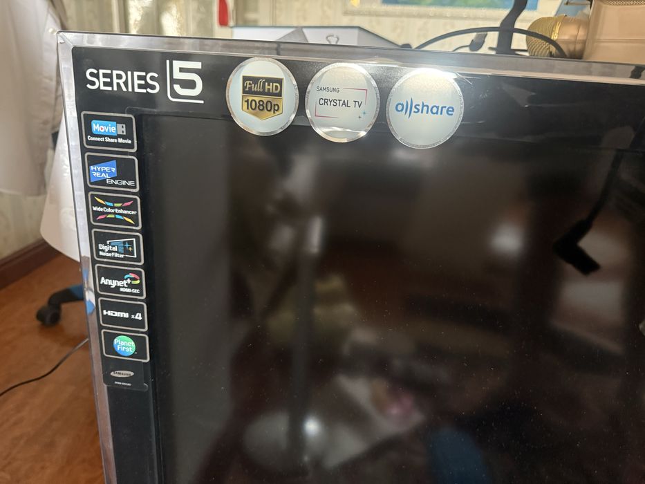 Продаю телевизор Samsung LE46D550 (46 дюймов) С Кореи оригинал