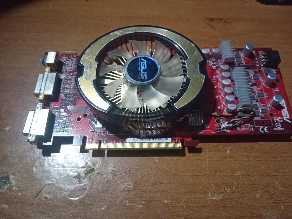 Asus rock solid heart +40 gb Seagate + Wi-Fi căutare