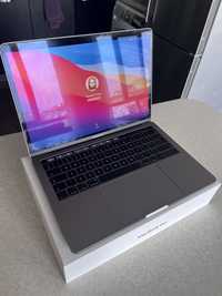 Macbook Pro 13 inch 256gb с toolbar