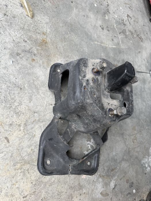 Стойка удължена за резервна гума Toyota J90