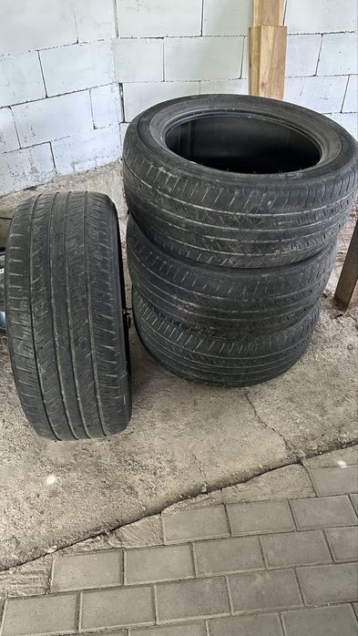 Срочно продам летнюю резину Dunlop pt24 grandtrek 285/50 R20 112v
