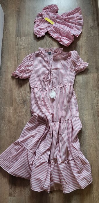 Еднакви рокли за майка и дъщеря