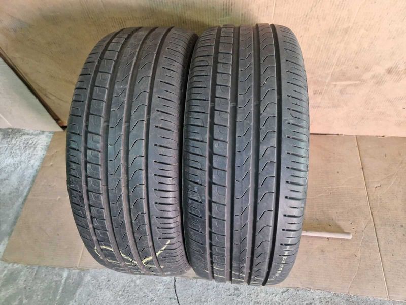 2 anvelope de vara Pirelli R20 235/45 DOT1519