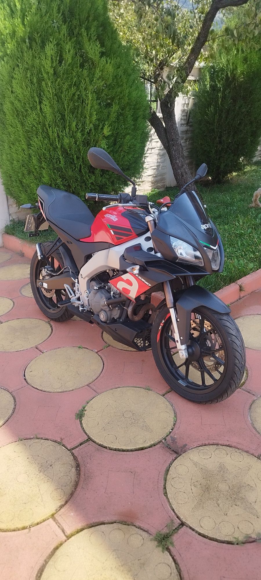 Aprilia Tuono 2017г.