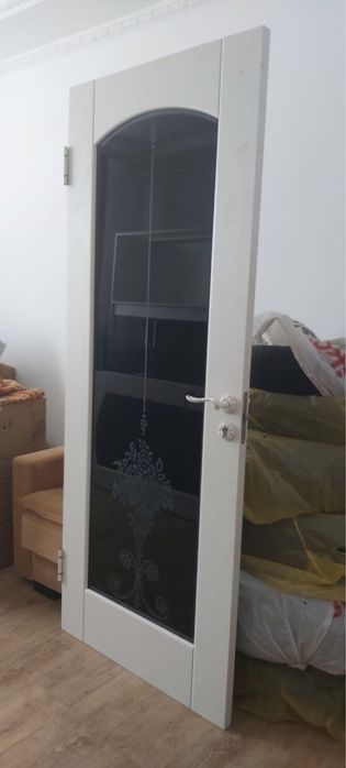Двери полотно продается