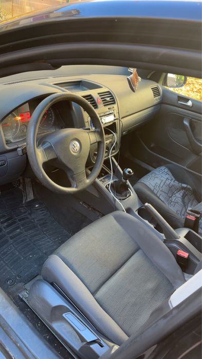 Vand Golf 5 1.4 benzina