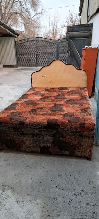 Мебель б/у кроваь кресло