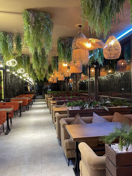 Цветочные стены,потолки Озеленение искусственной зеленью