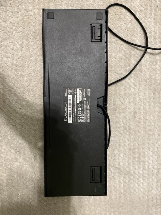 Vand tastatura gaming Razer Black widow V3