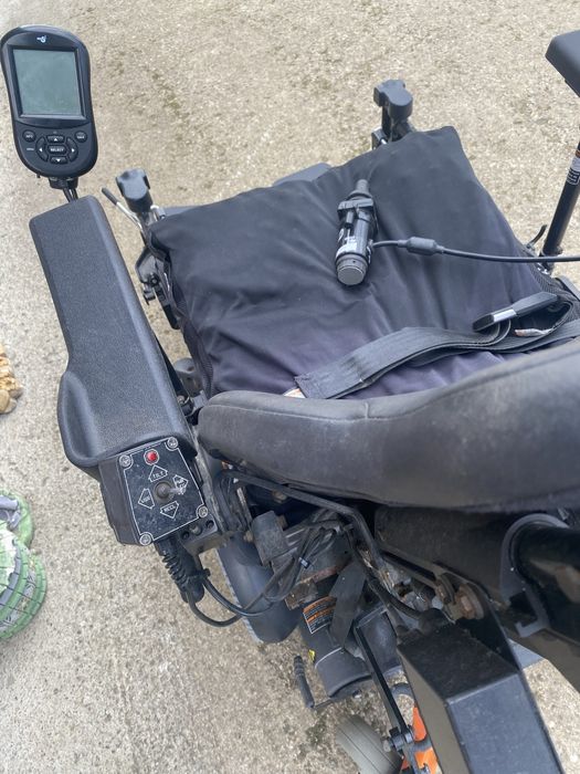 Scaun pentru oameni cu dizabilitati | Invacare TDX SP