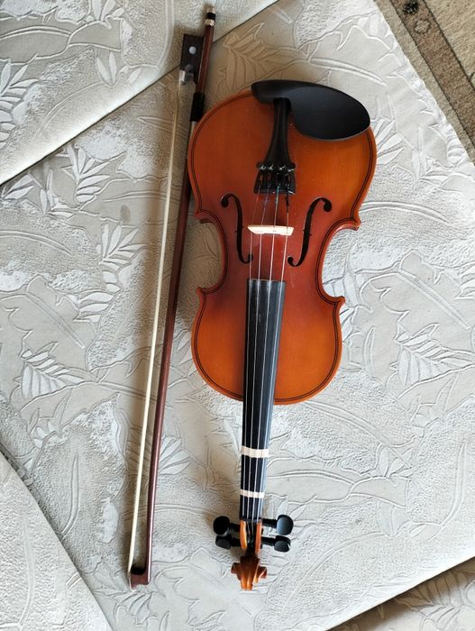 Продам скрипку 1/4