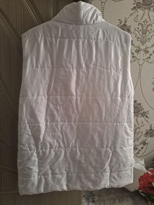 Нимча сотилади жуда чиройли ва арзон