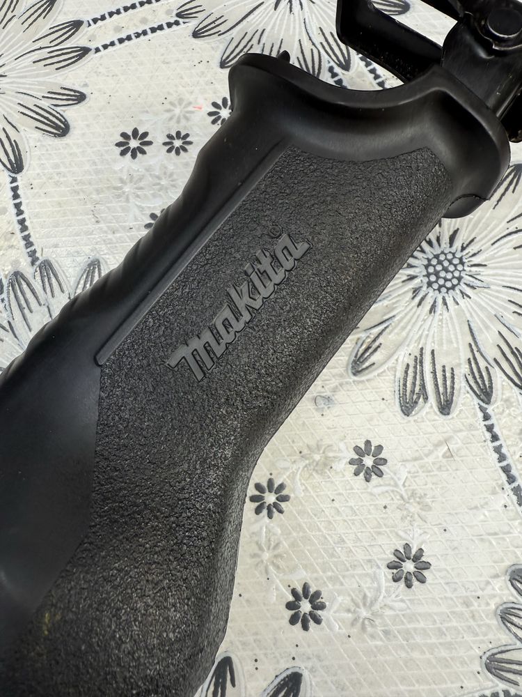 Акумулаторен саблен трион MAKITA DJR186