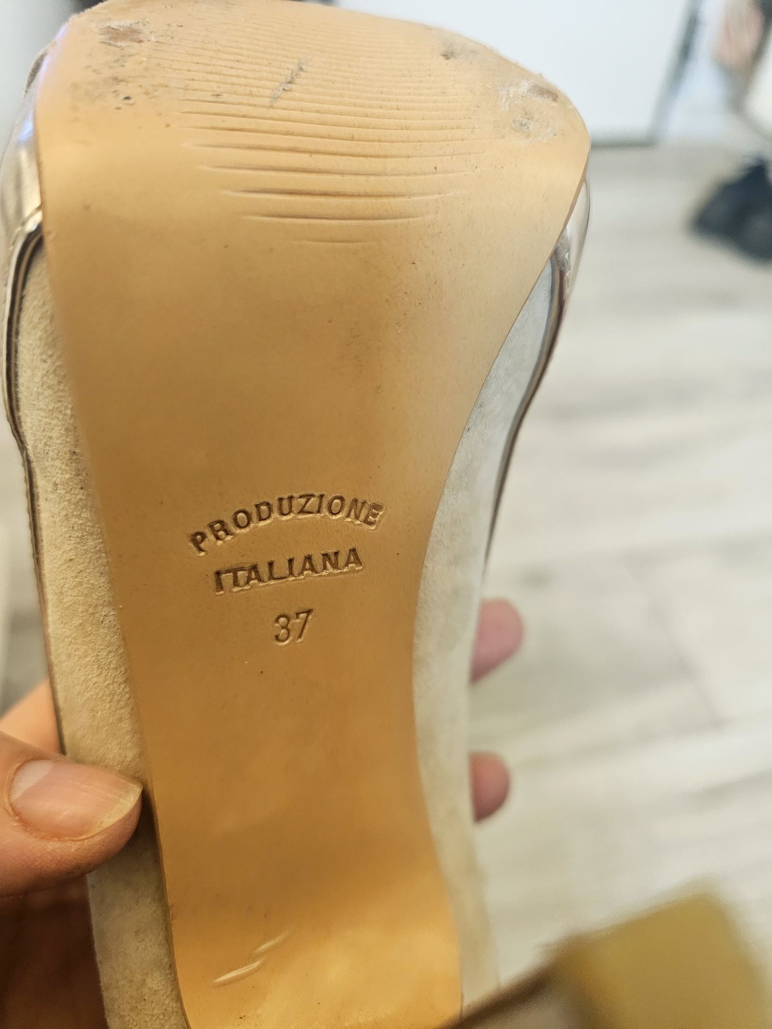 Pantofi masura 37