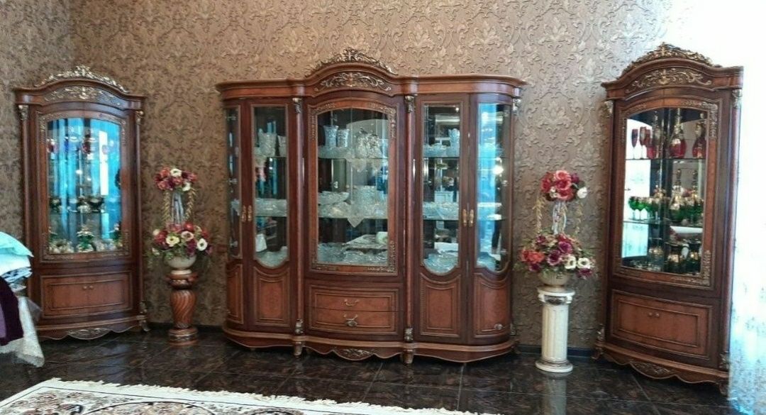 Mebel yechamiz sochamiz buzamiz yig‘amiz o‘rnatamiz va ta‘mirlaymiz