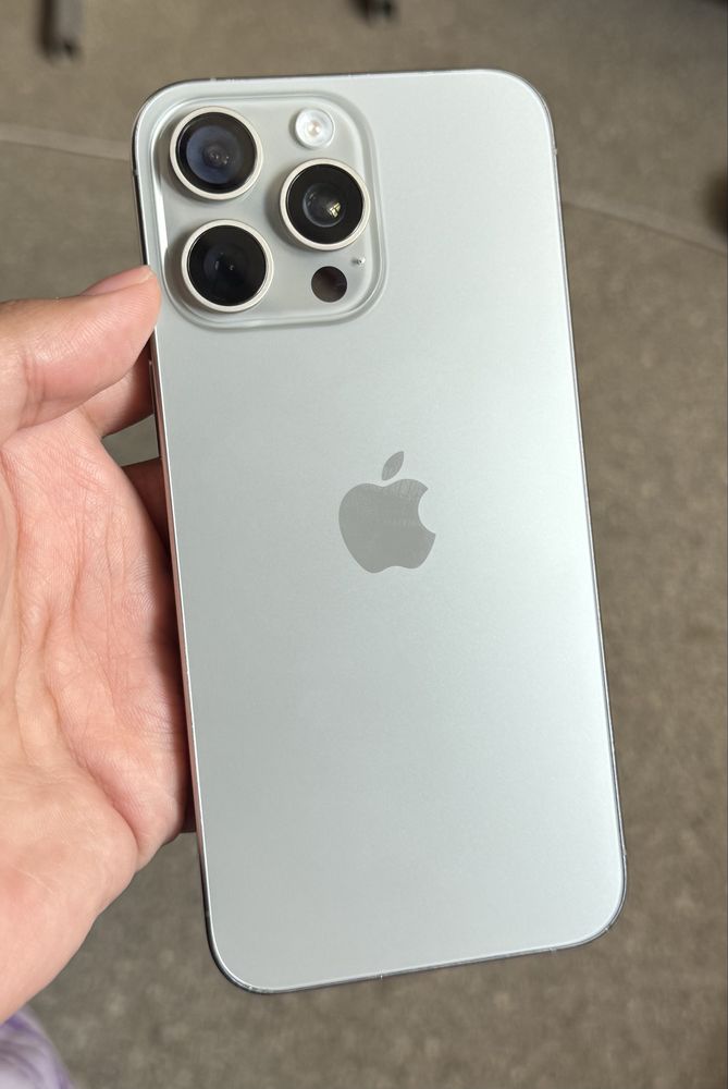 I phone 15 pro max Uk модель 10/10 состояние